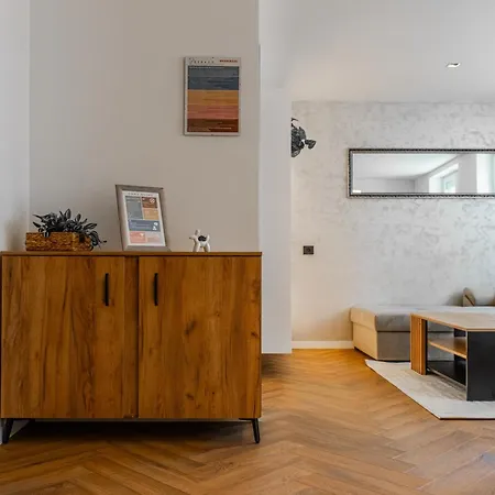 Lepenicka Luxe - Premium *
